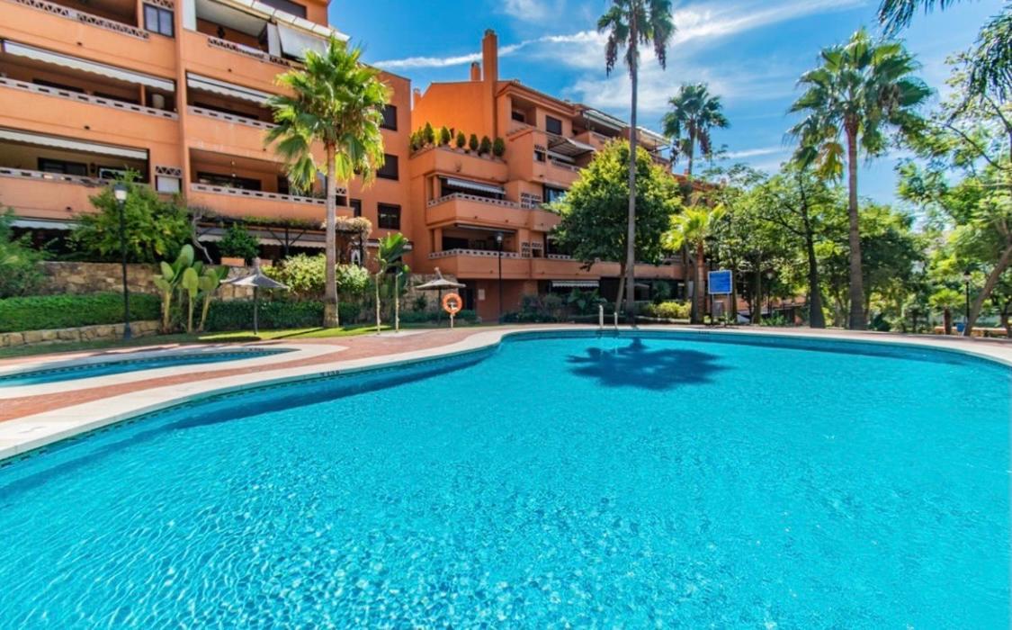 Apartamento Milla De Oro Marbella Exterior photo